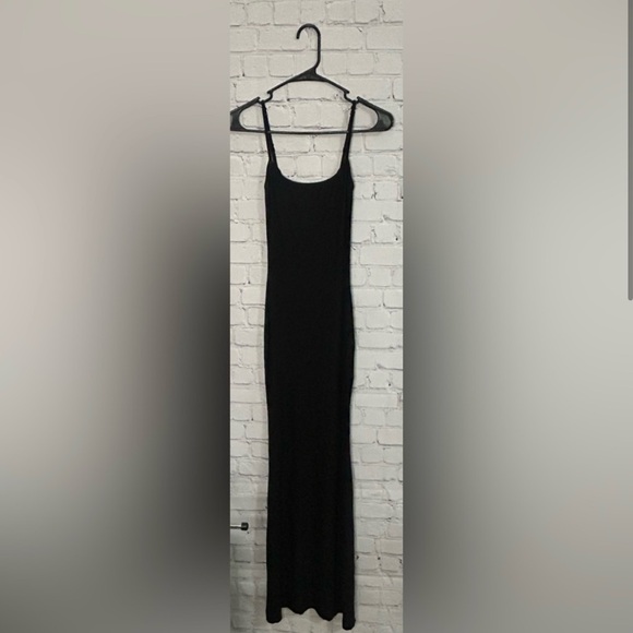 NWOT SKIMS SOFT LOUNGE RIBBED DRESS COLOR ONYX SIZE SMALL - Picture 2 of 6